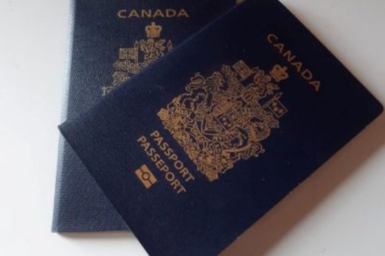 Passeports canadiens obtenus grâce à une démarche avec un conseiller réglementé en immigration du Canada pour l'obtention de la citoynneté canadienne